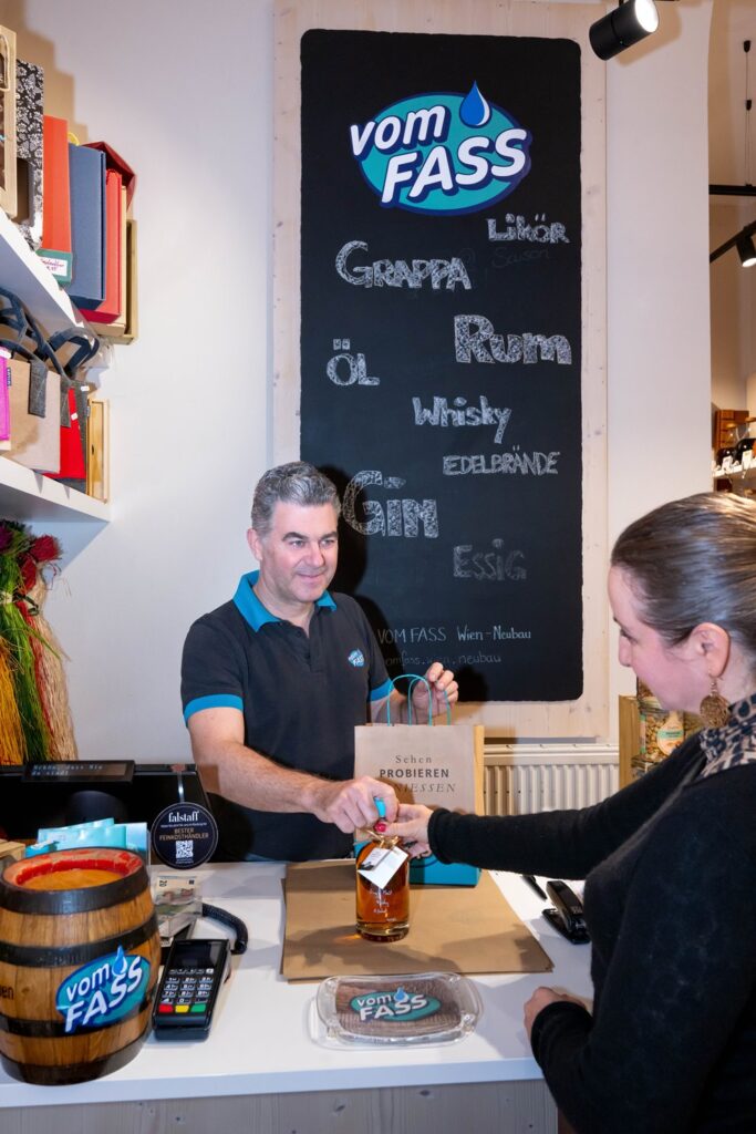 Essige und Öle sowie Spirituosen findest du bei vom FASS in der Siebensterngasse 46, 1070 Wien.